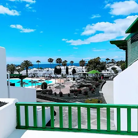 Sun & Sea Coronas Apartment *